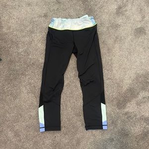 Lululemon Black Cropped Leggings (shin length) blue/teal/yellow color way